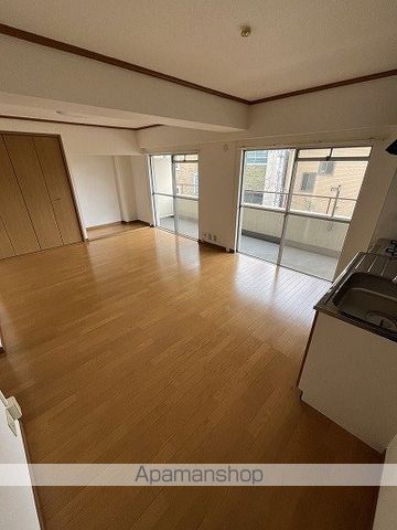 HK81マンションの内装写真