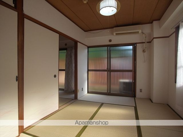 八瀬ロイヤルハイツの内装写真