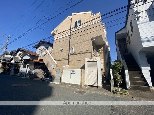 福岡市西区内浜のアパートの外観1