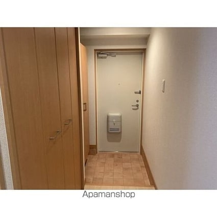 愛知県春日井市西本町２丁目[2LDK/61.56m2]の玄関
