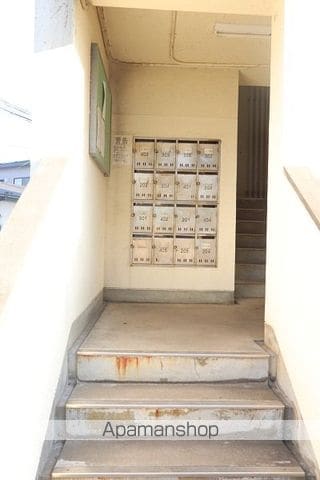 ビレッジハウス仁井田3号棟の玄関写真