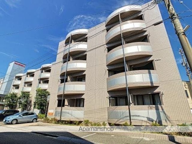 ルポワン醒ヶ井の外観写真