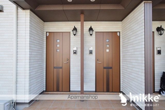 サンテクラージュ木太町Aの玄関写真