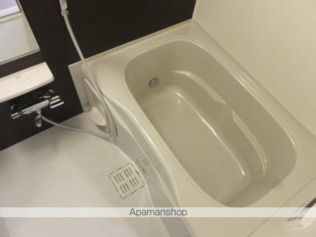 スザンヌ ランランの内装写真