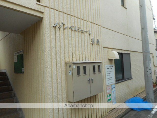 メゾンベルジュール春岡の玄関写真