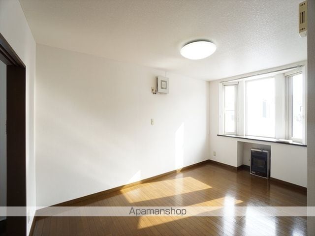 レジデンス桑井IIの内装写真