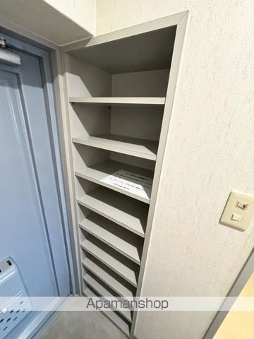 シーラカンスの内装写真
