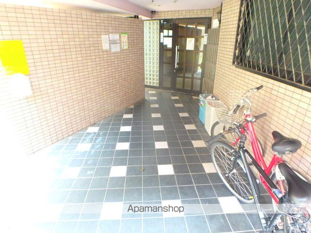 ラルミエールの玄関写真