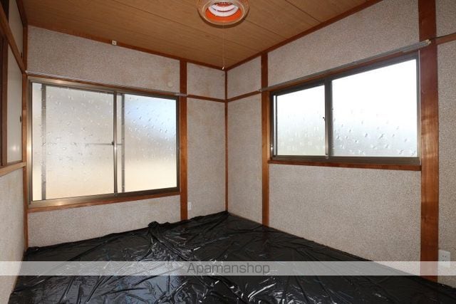 迎川様貸家の内装写真