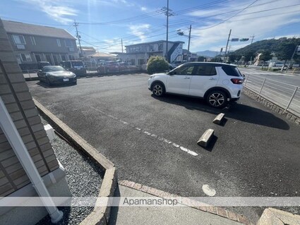 ルミエール須賀[2DK/44.28m2]の駐車場