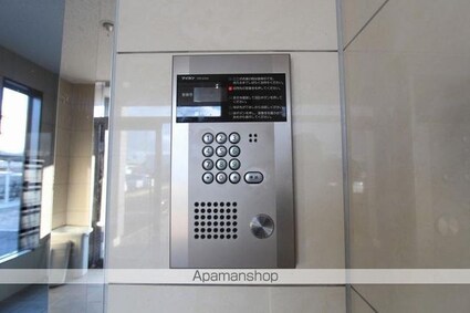 ロイヤルコーポ中川　[1LDK/51.3m2]の共用部2