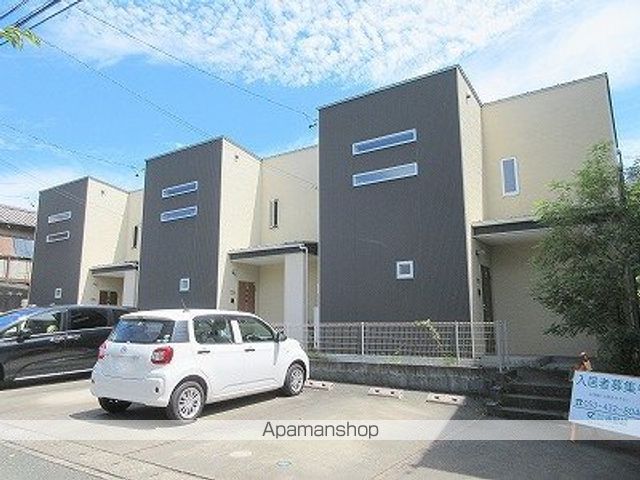 浜松市中央区 2階建 築18年の外観写真