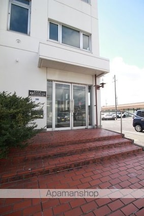 長瀬マンション　Ⅱ棟[2DK/47.45m2]のエントランス1