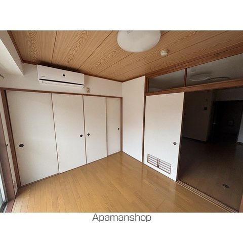 メゾンやまきの内装写真