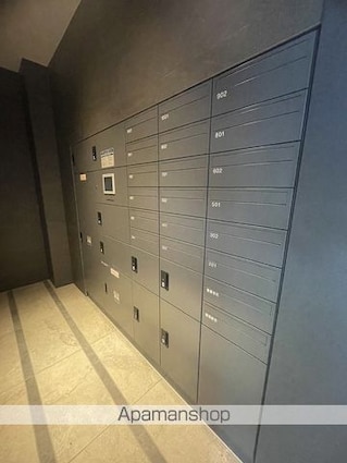 東京都港区西麻布２丁目[2LDK/58.26m2]の共用部2