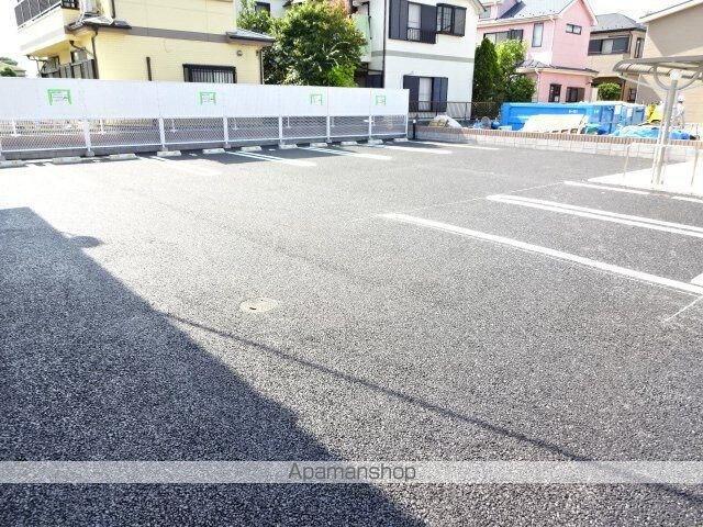 東京都立川市西砂町６丁目[1LDK/47.08m2]の駐車場1