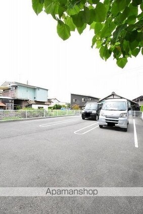 カーサ　リベーラ[2LDK/56.47m2]の駐車場