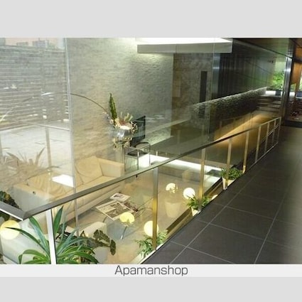 レジデンシャルステート白金[1K/25.02m2]のエントランス