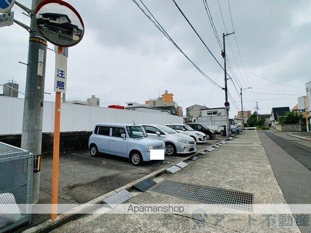 第１３杉フラット[2DK/36.45m2]の駐車場