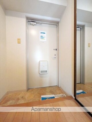 岡山県倉敷市吉岡[1DK/52.74m2]の玄関