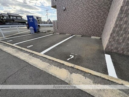 クローリスＹＵＭＥ[1LDK/34.02m2]の駐車場