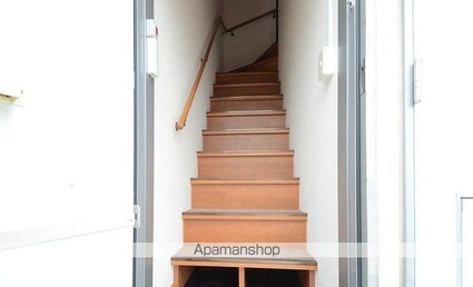 レオパレスカワシマ[1K/26.08m2]の玄関