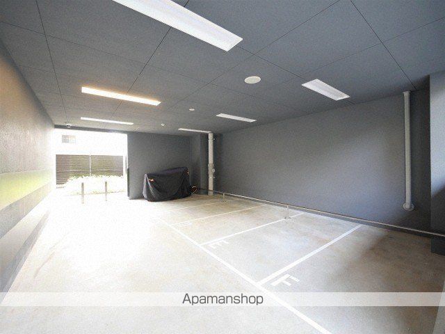 プレサンス西中島南方セレストの玄関写真