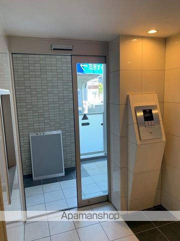 グランフォース西川口の玄関写真