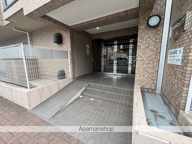 スクエアKの玄関写真