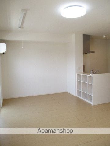 山陰本線 出雲市駅 徒歩9分 2階建 築13年の内装写真