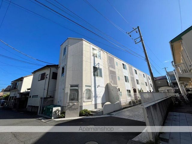 EAST RISE 由比ガ浜Aの玄関写真