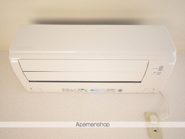 マッローネ・ビルの内装写真