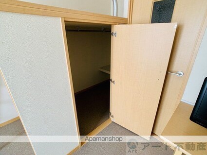 レオパレス松山保免[1K/20.81m2]の収納