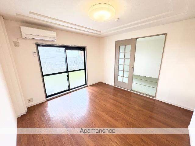 シャンテクレアの内装写真