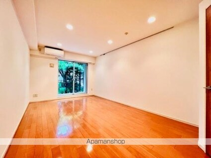 Ｂｒｉｌｌｉａ　ｉｓｔ　三軒茶屋　アイビーテラス[1R/45.16m2]のリビング・居間
