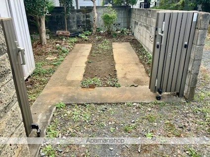 狭山戸建[4DK/73.53m2]の駐車場