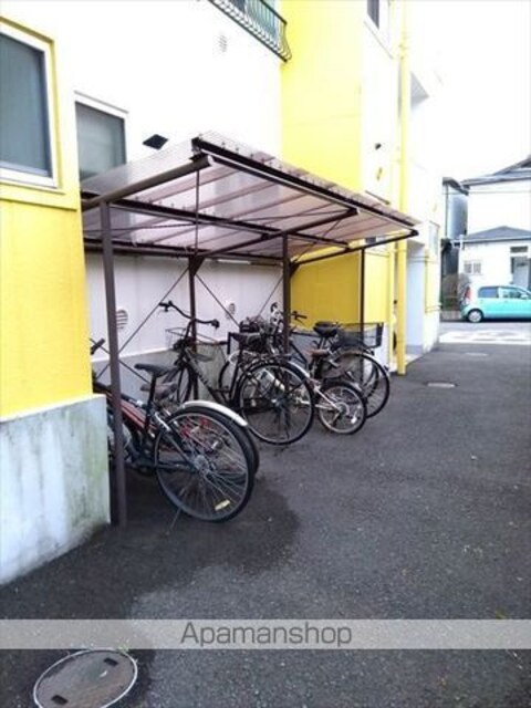 和歌山県和歌山市六十谷[1R/47.06m2]の共用部4