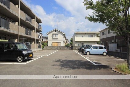 アリビオレジデンシア[3LDK/75m2]の駐車場