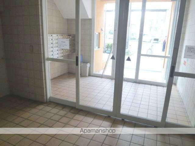 ハーバーハウス大阪の玄関写真