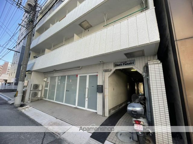 シャトー舟入の玄関写真