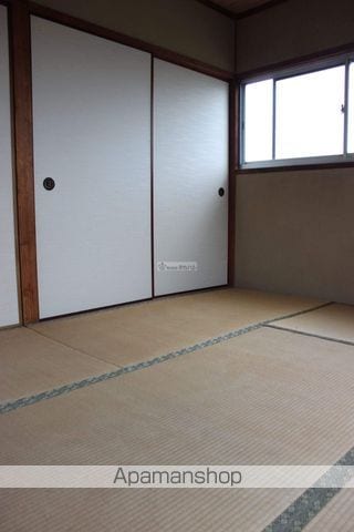 太陽樹裏井上貸家の内装写真