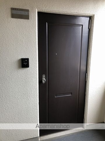 メリディアンの玄関写真