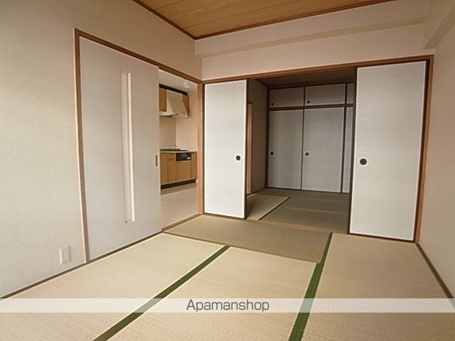 ローヤルシャトー立花の内装写真