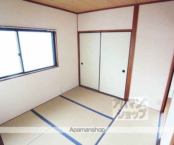 シャントゥール城北の内装写真