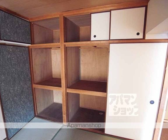 シャトー深草ファーストの内装写真
