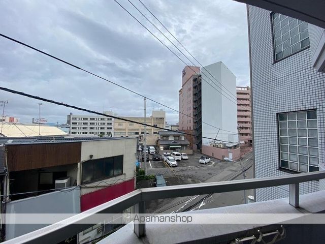 ラフィーネ塩上の内装写真