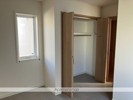 リトリート初台[3LDK/97.68m2]の収納