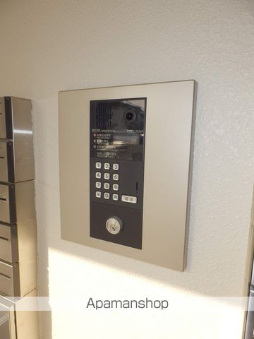 CASA MIYANOMORIの玄関写真