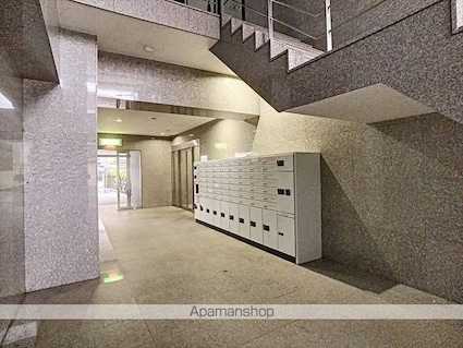 岡山県岡山市北区京橋町[1DK/37m2]のエントランス2
