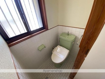 上林伏石町借家[3SDK/75.34m2]のトイレ